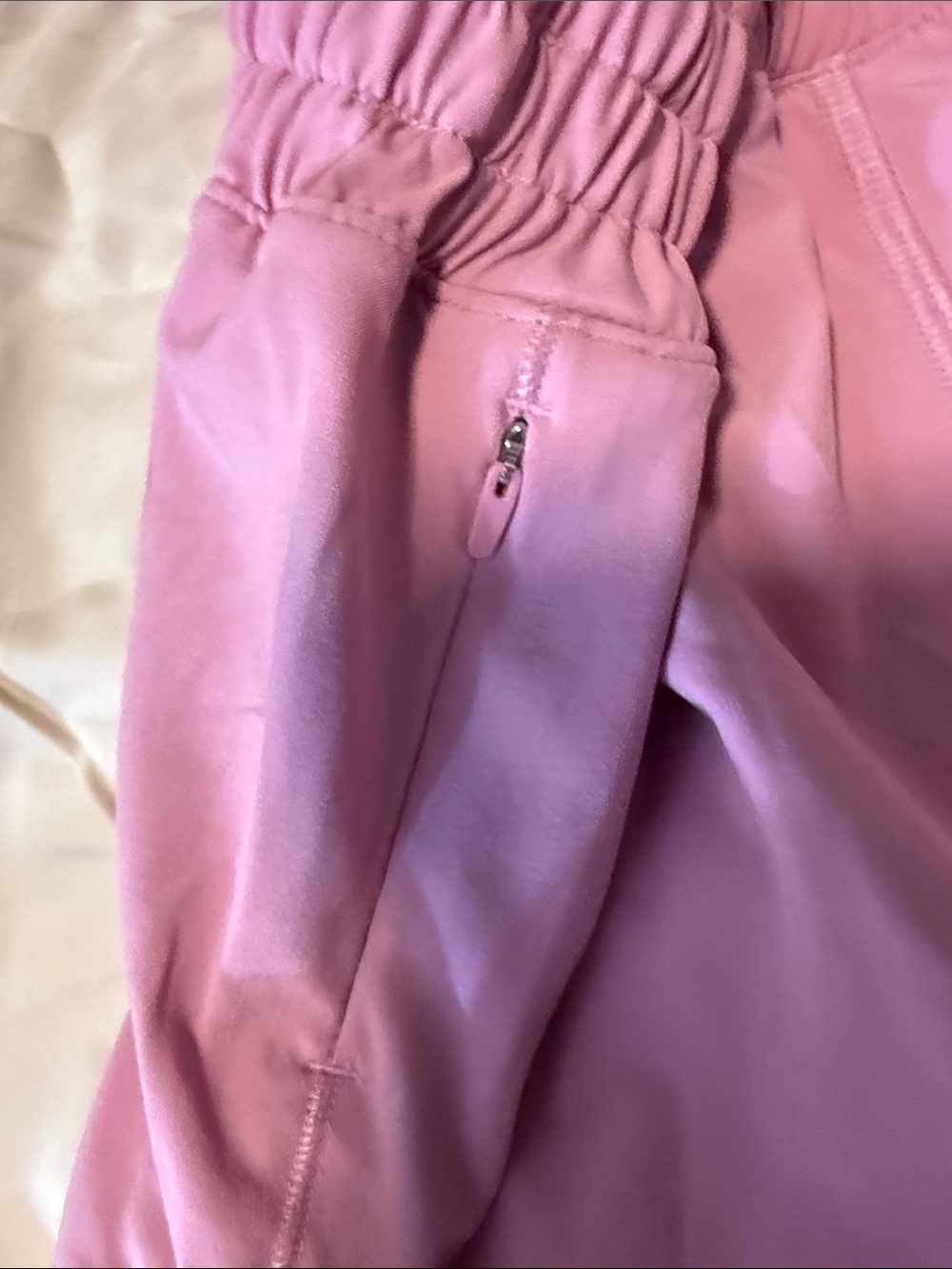 lululemon athletica light pink workout shorts - Picture 4 of 4